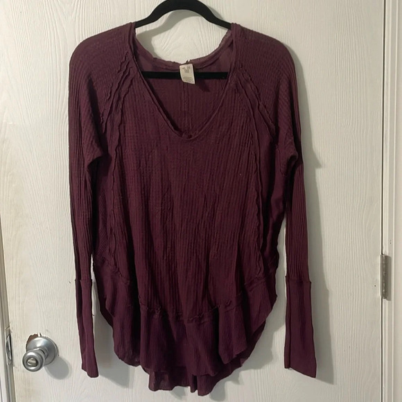 We The Free Tops - Free People We The Free long sleeve maroon waffle knit pattern tee oversized XS
